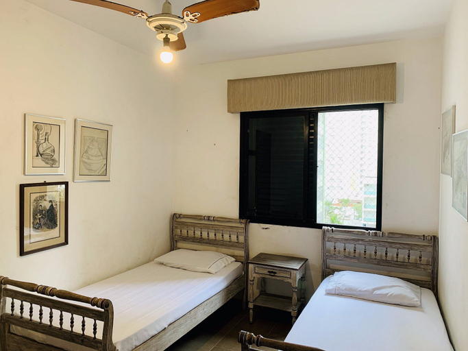 Bedroom 2, Ed. Saquarema, Guarujá