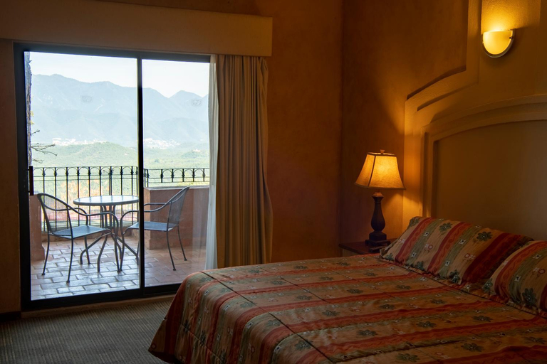 Bedroom 2, Hotel Hacienda Cola del Caballo, Santiago