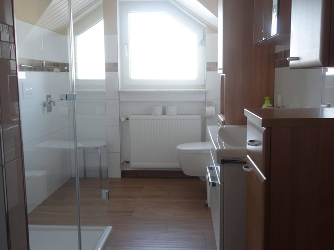 Bathroom, Cozy Apartment in Wilsecker near Forest, Eifelkreis Bitburg-Prüm