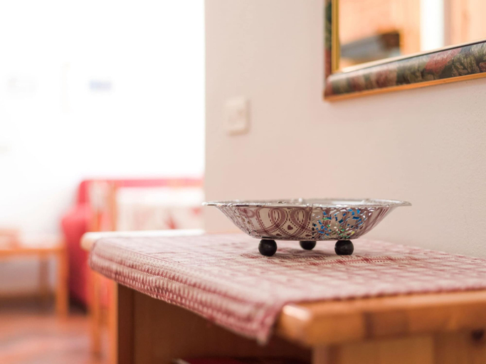 Others 4, Spacious Chalet with Garden near Ski Area in Tyrol, Trento