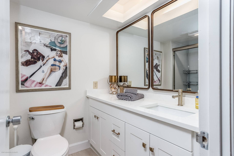 Bathroom, Palm Bay Club 8th Floor On Complex Private Beach, Sarasota