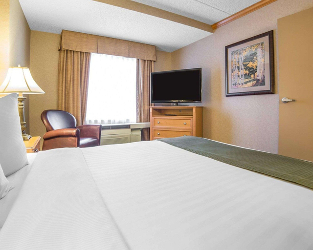 Bedroom 3, Quality Inn & Suites Casper near Event Center, Natrona