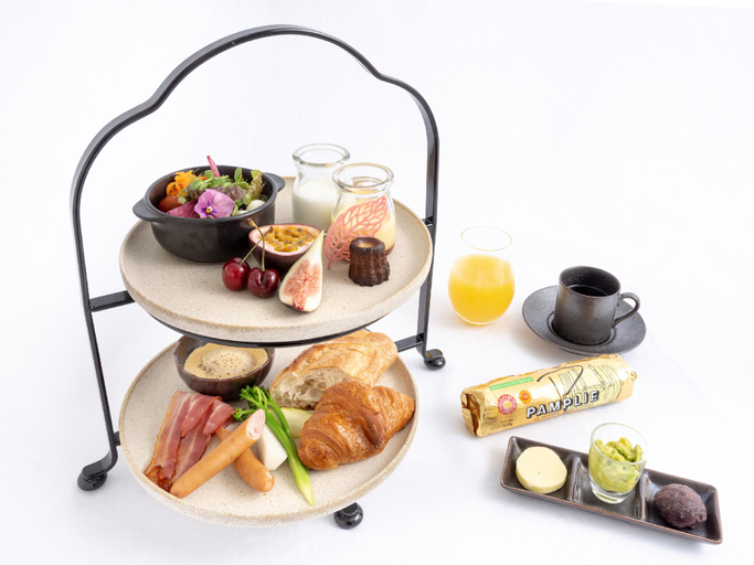 Food & Drinks 27