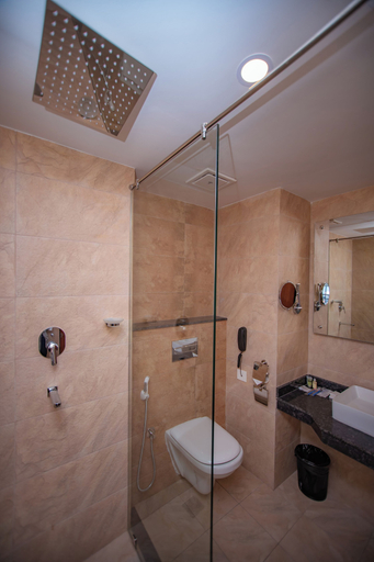 Bathroom 5, Hotel Pokhara Village & SPA, Gandaki