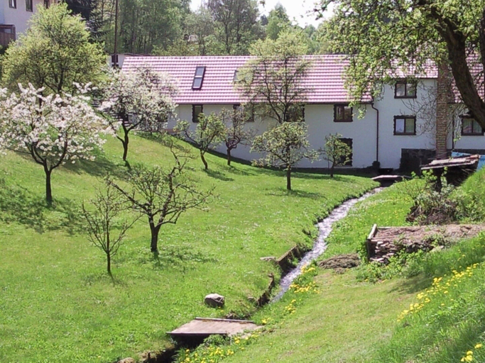 Exterior & Views 2, Quaint Farmhouse in Langenbach near Lake, Hildburghausen