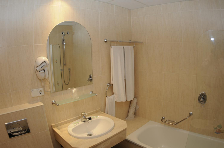Bathroom 3, Crown Resorts Club Marbella, Málaga