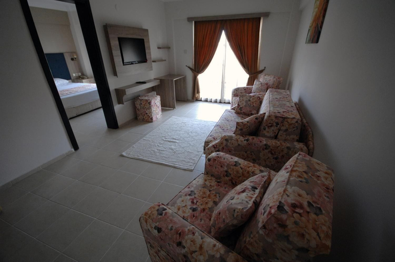 Bedroom 4, Hamle Hotel, Ula