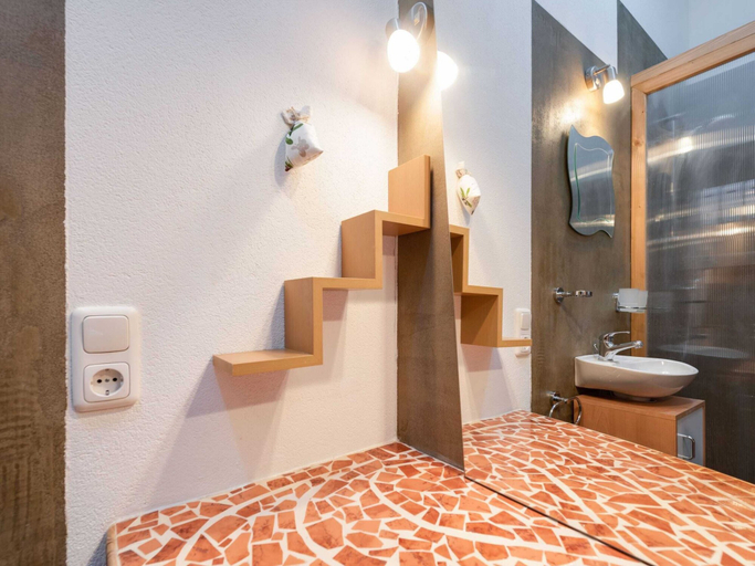 Bathroom 4, Modern Holiday Home in Pinsdorf with Garden, Gmunden