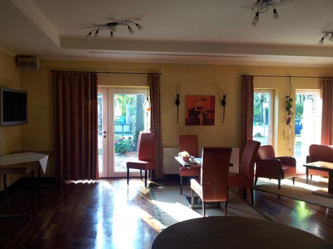 Public Area 2, Hotel Restaurant Am Pfauenhof, Cloppenburg