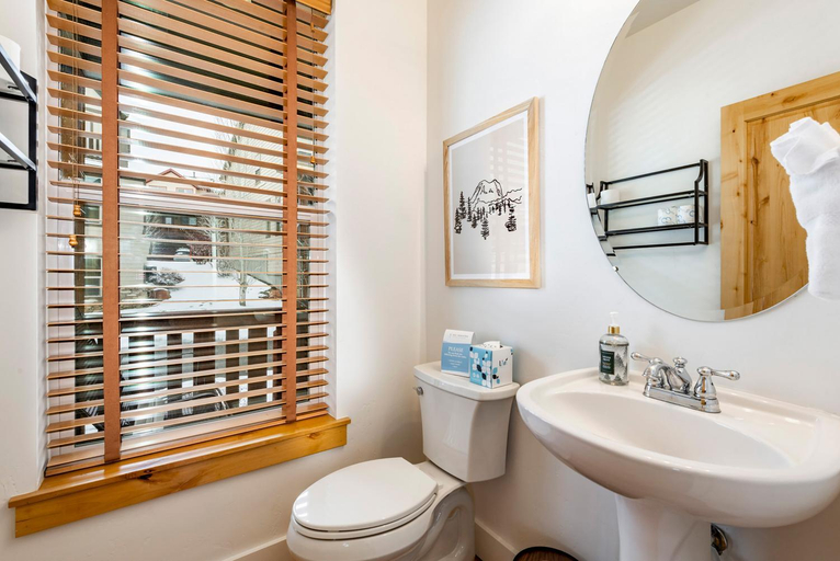 Bathroom 3, Bear Hollow Village, Summit