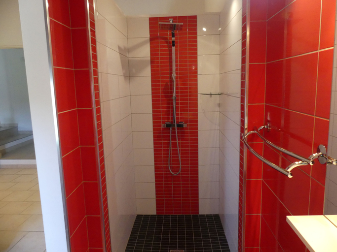 Bathroom 5, le domaine des sources, Var