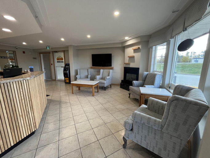 Public Area 2, Western Budget Motel #1 & 2 Whitecourt, Division No. 13