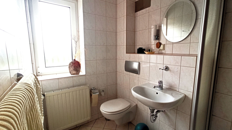 Bathroom 5, Marleen's Bar, Oberhavel