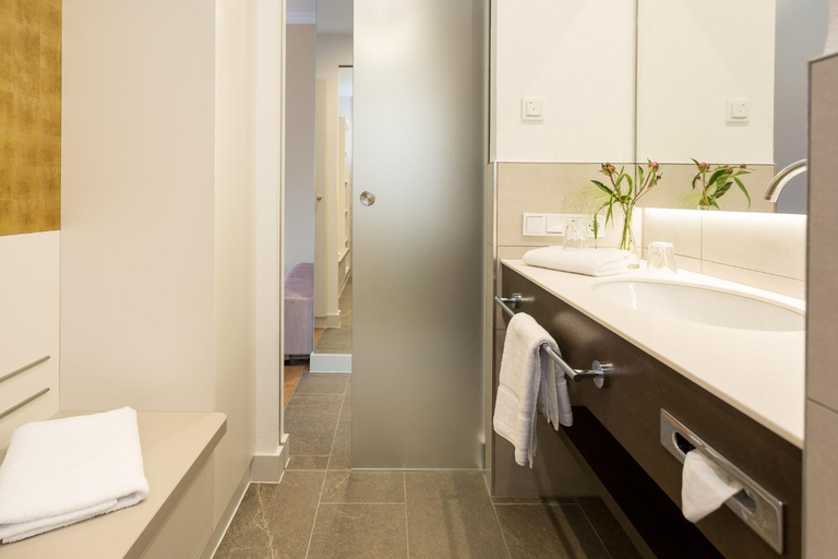 Bathroom, EMICH´S Hotel, Miltenberg