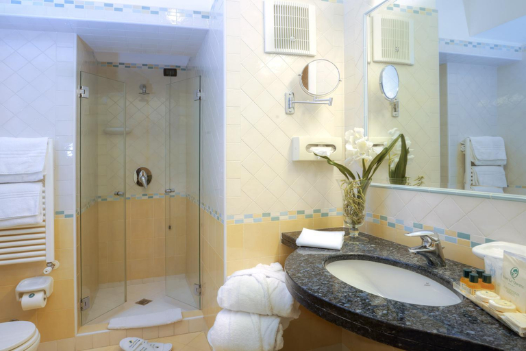Bathroom 4, Hotel Le Querce Terme & Spa, Napoli