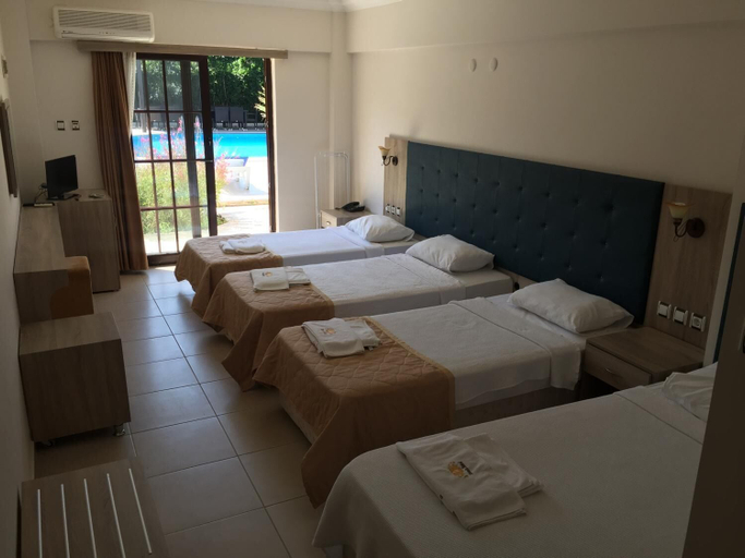 Bedroom 4, Hamle Hotel, Ula