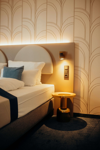 Bedroom 3, guestified. LIYANA Hotel, Mettmann