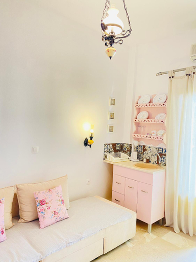 Bedroom 2, Gerani Studios, South Aegean