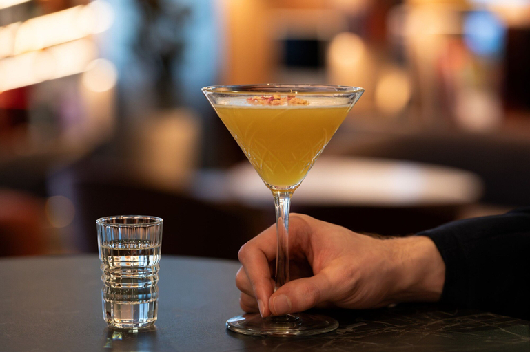 Food & Drinks 6