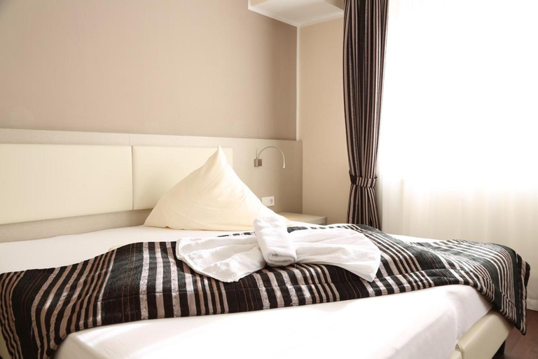 Bedroom 10