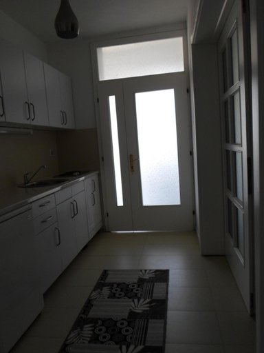 Kitchen 5, Apartments FourRoses