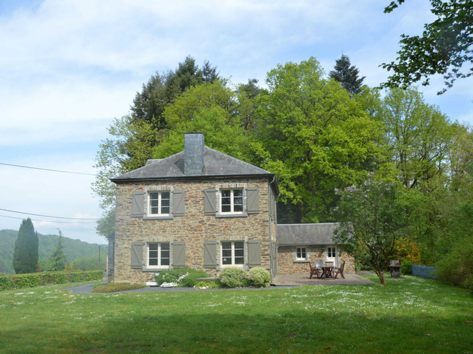 Cottage in Alle Sur Semois with garden, Namur