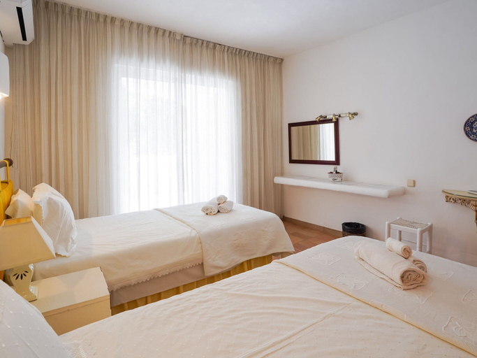 Bedroom 2, Villa in Albufeira With Private Pool, Albufeira