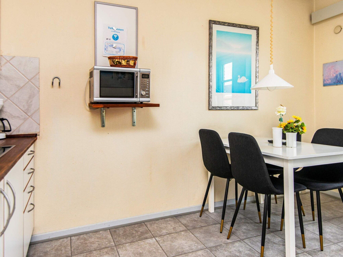 Others 4, 4 Person Holiday Home in Romo, Tønder