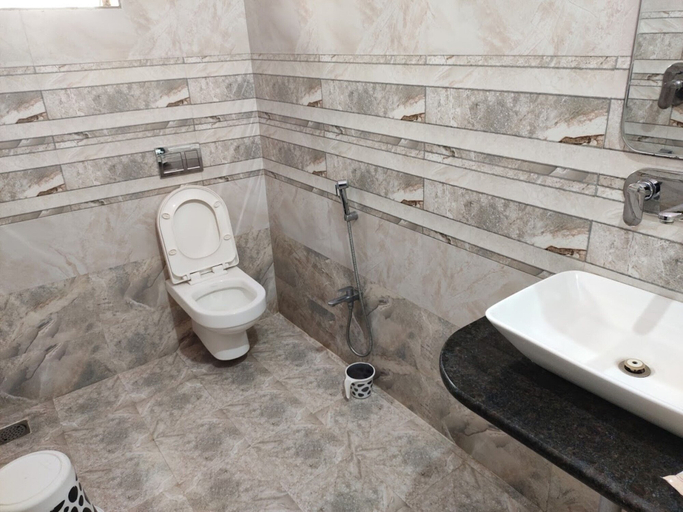 Bathroom 3, Hotel Sarvodaya VG Amarkantak, Shahdol