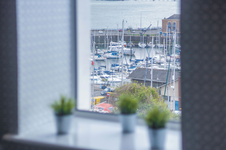 Others 4, Beach Haven Hideout - 2 Bedroom - Milford Haven, Pembrokeshire