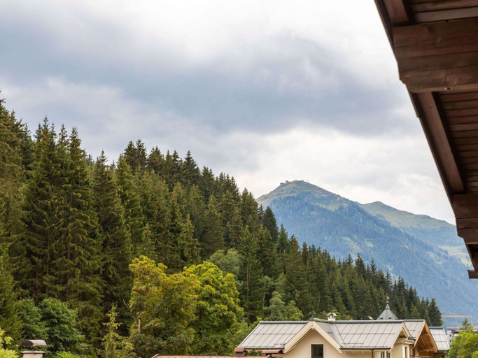 Exterior & Views 2, Cozy Apartment in Saalbach-Hinterglemm near Ski Area, Zell am See