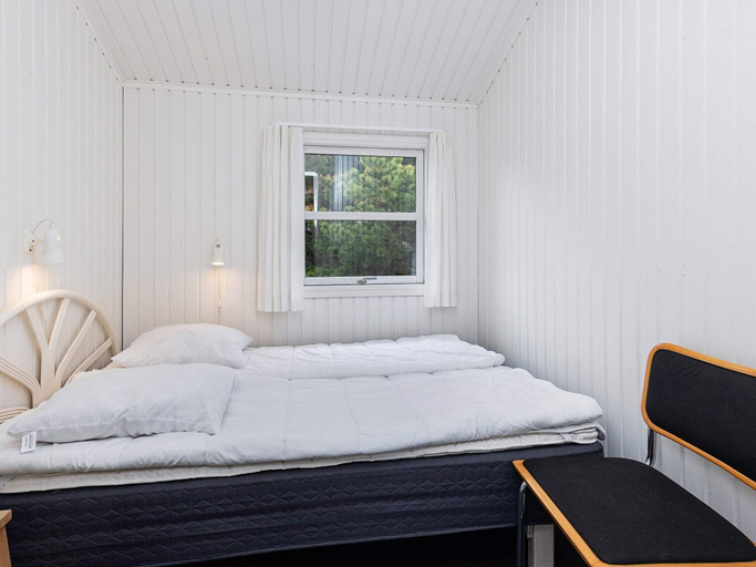 Bedroom 2, 4 Star Holiday Home in Blokhus, Jammerbugt
