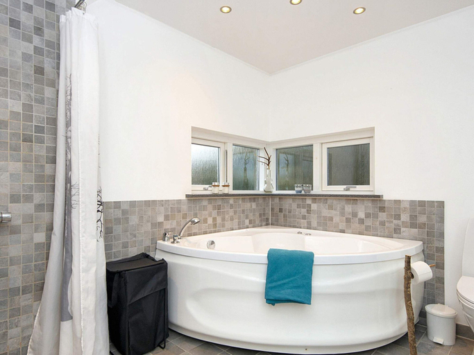 Bathroom, 6 Person Holiday Home in Glesborg, Norddjurs