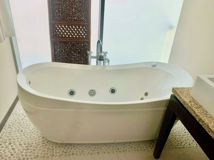 Bathroom 3, Park Life Peninsula, Puerto Vallarta