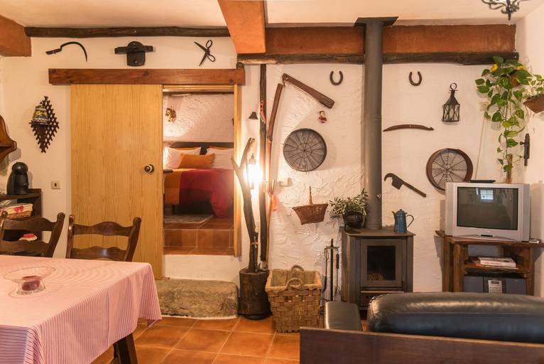 Others 5, Casas da Fonte - Serra da Estrela, Seia