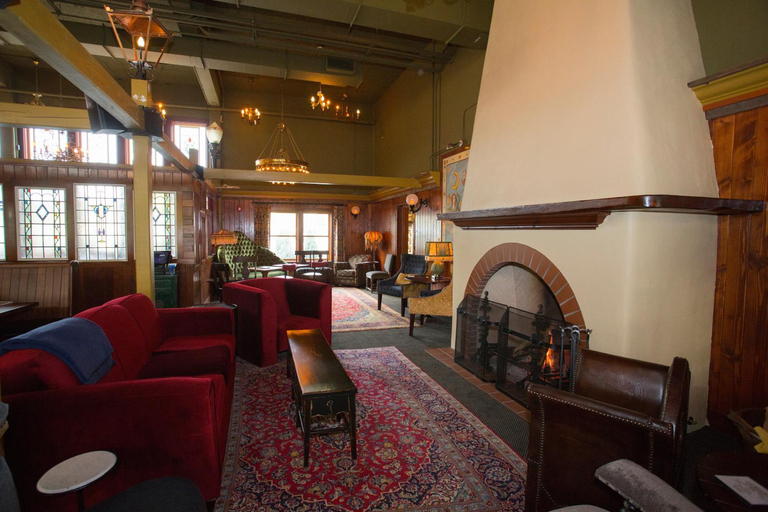 Public Area 2, McMenamins Anderson School, King