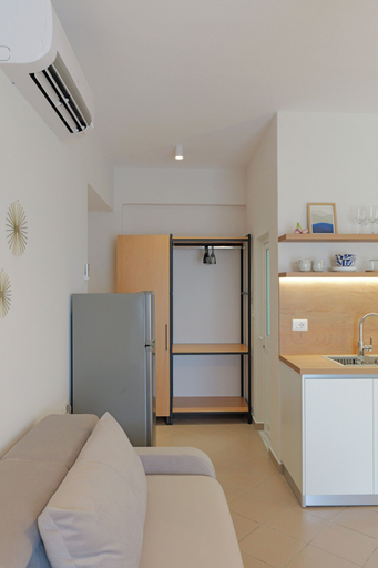 Others 5, Villa Pargua, Sarandës