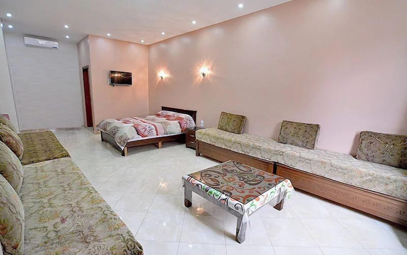 Bedroom 2, Hôtel el menzah kazi, Tlemcen