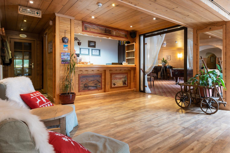 Public Area, Hotel La Montagne, Haute-Savoie