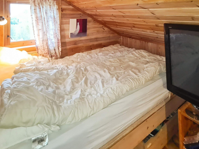 Room 3, 12 Person Holiday Home in Tau, Strand