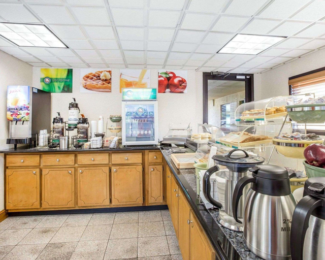 Food & Drinks 4, Quality Inn Macon, Bibb