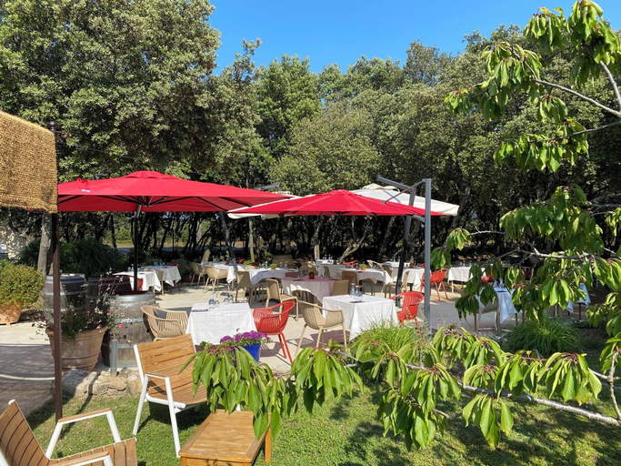 Food & Drinks 4, Logis Hôtel La Bastide de Grignan & Restaurant La Chênaie, Drôme