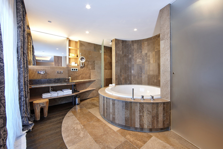 Bathroom 5, Staudacherhof, Garmisch-Partenkirchen