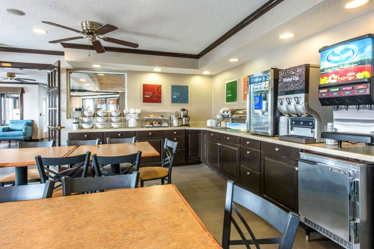 Food & Drinks 5, Comfort Inn Weirton - Steubenville, Brooke