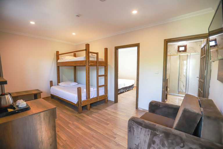 Bedroom 2, Mare Blu Hotel, Akçaabat