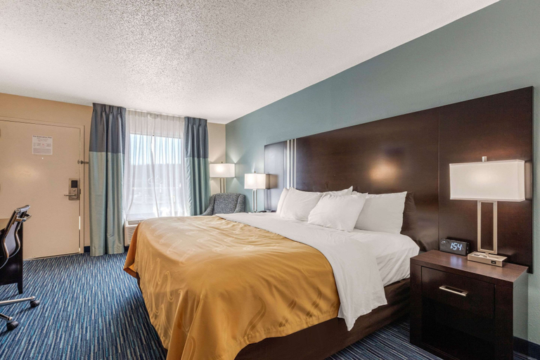 Bedroom 3, Quality Inn Gordonsville, Smith