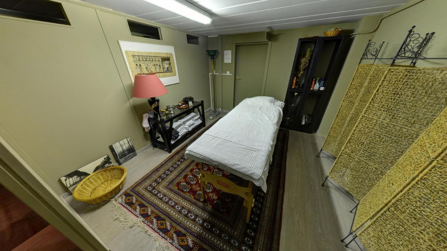 Bedroom, Tropical Hotel, Luxembourg