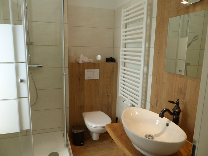 Bathroom 4, Bernsteinland Barth, Vorpommern-Rügen