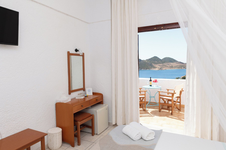 Bedroom 3, Golden Sun Hotel Patmos, South Aegean
