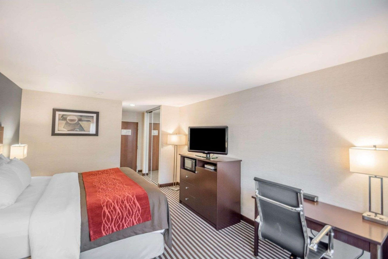 Bedroom 3, Quality Inn Corning, Steuben